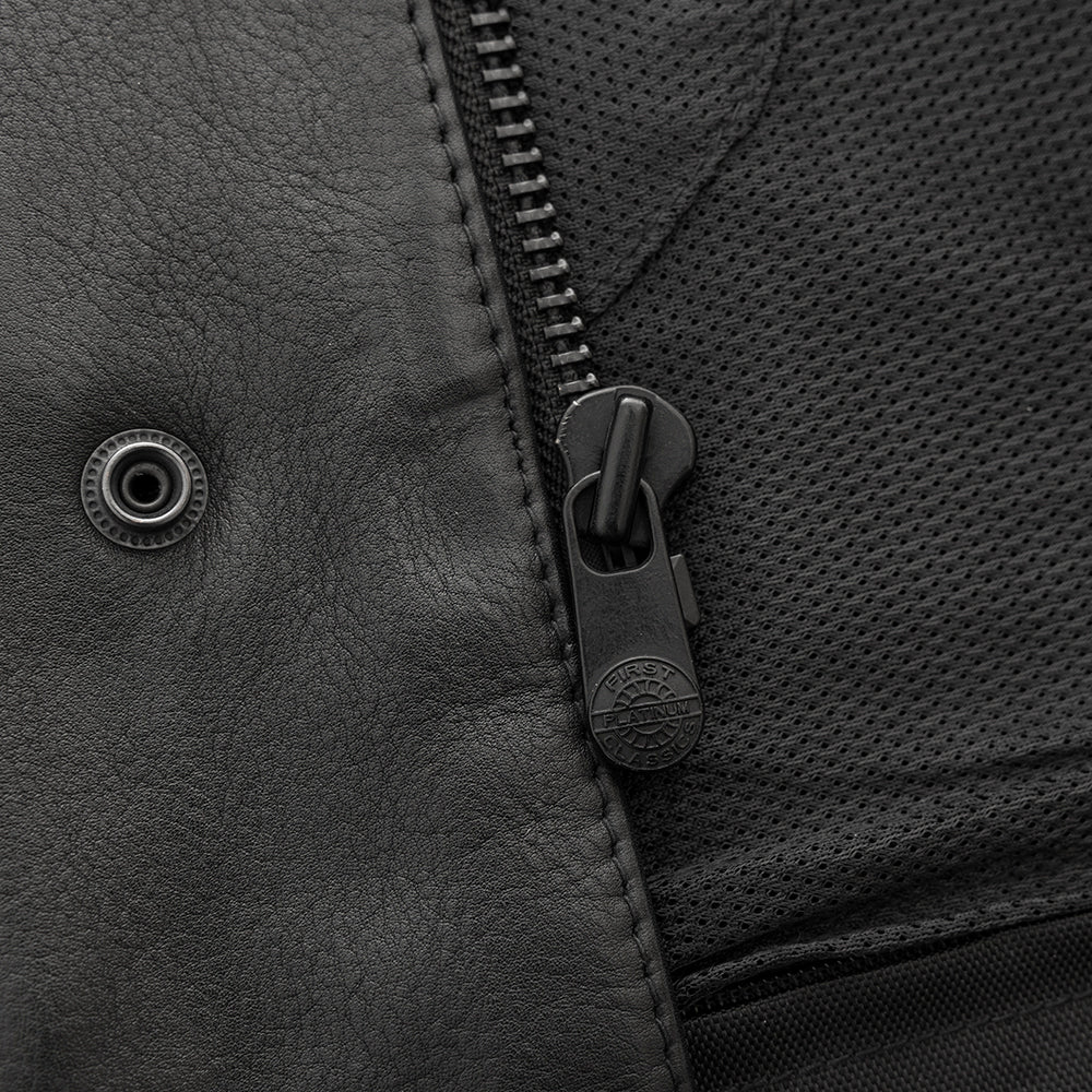 Highside Men's motorcycle vest, close-up of inside zipper